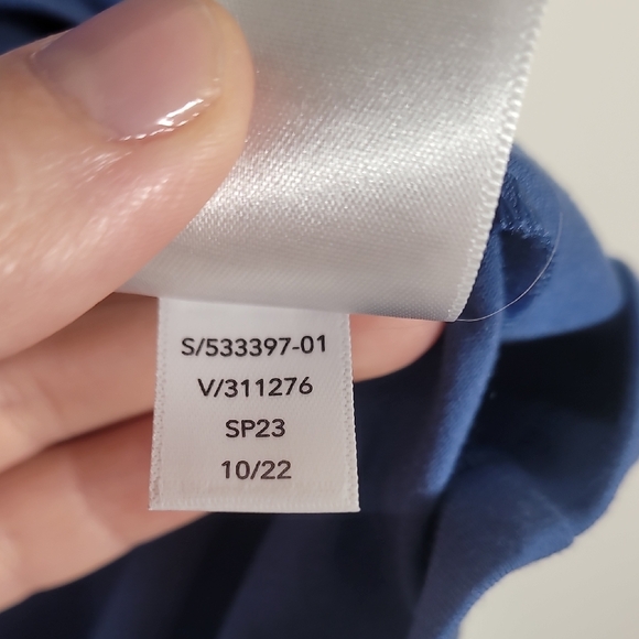 Athleta Air Out Cinch Tee Shirt Size L Blue Short Sleeve Fitted Open Back Stretc - Picture 6 of 13